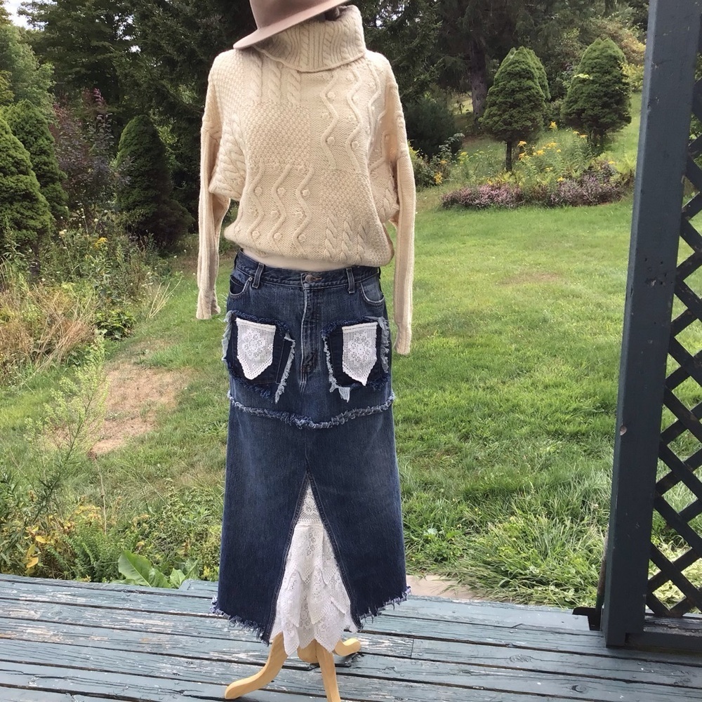 Upcycle Annie upcycled cotton jeans to maxiskirt / lace gussets raw hem seams M